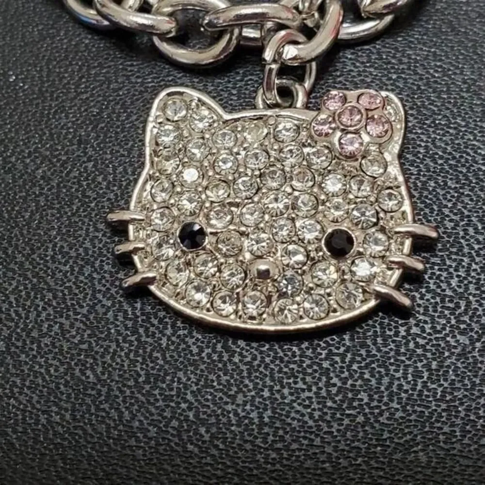 Silver Tone Chain Hello Kitty Charm Bracelet 7